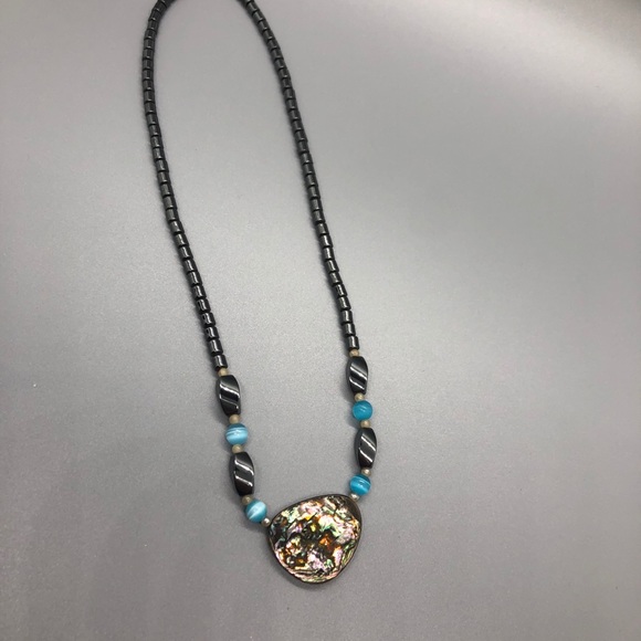 Abalone Shell Necklace - Picture 2 of 2